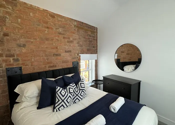Central Hull Apartments